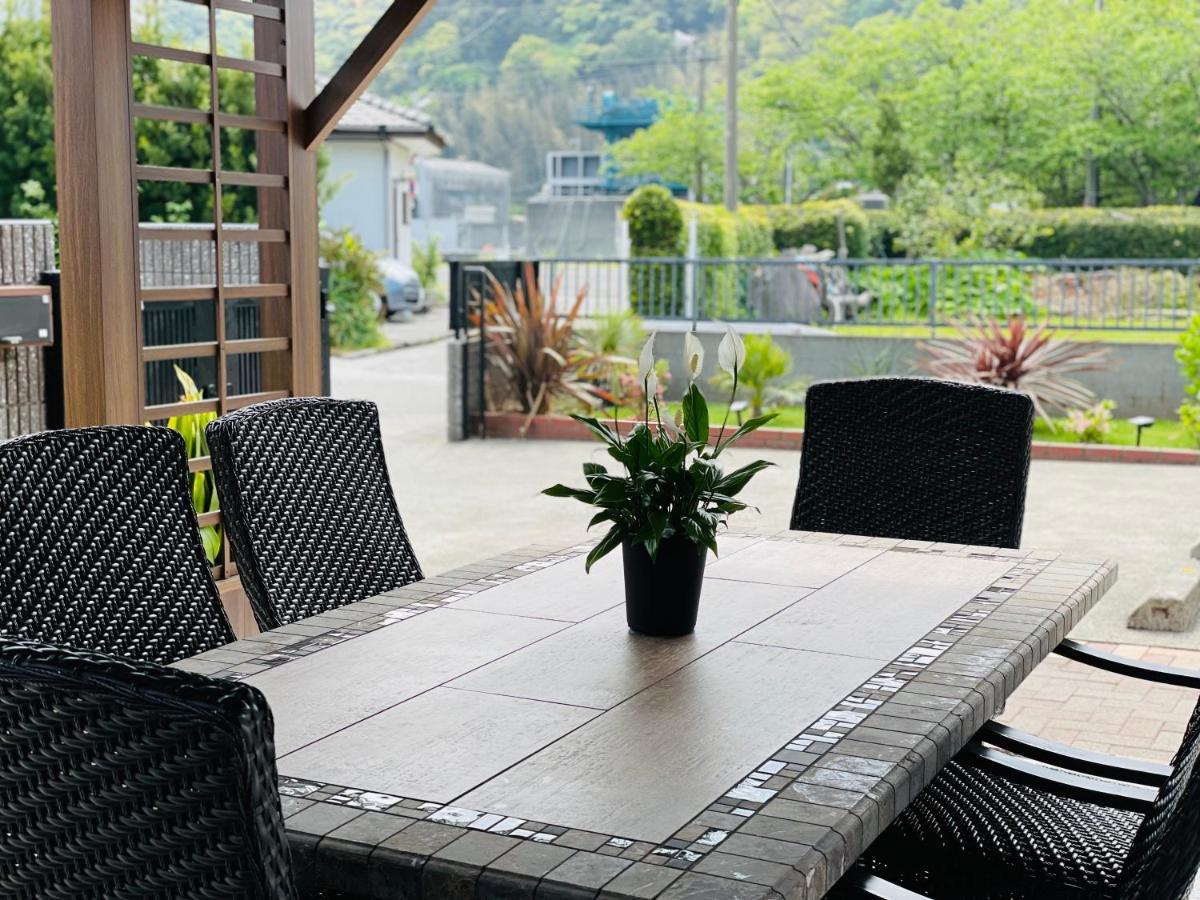 弓ヶ浜海水浴場徒歩1分! 一棟貸別荘! Yumigahama Beach House & Bbq! Minamiizu Exterior photo