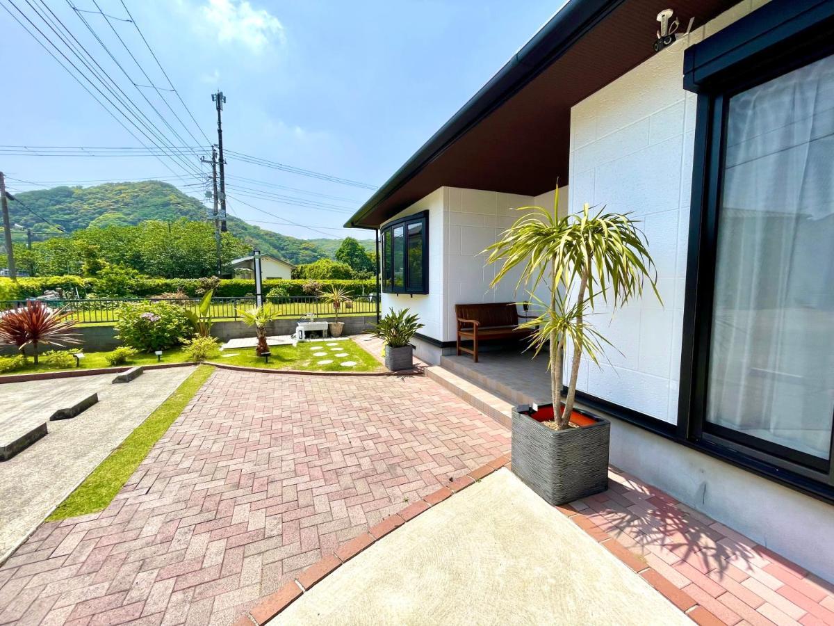 弓ヶ浜海水浴場徒歩1分! 一棟貸別荘! Yumigahama Beach House & Bbq! Minamiizu Exterior photo